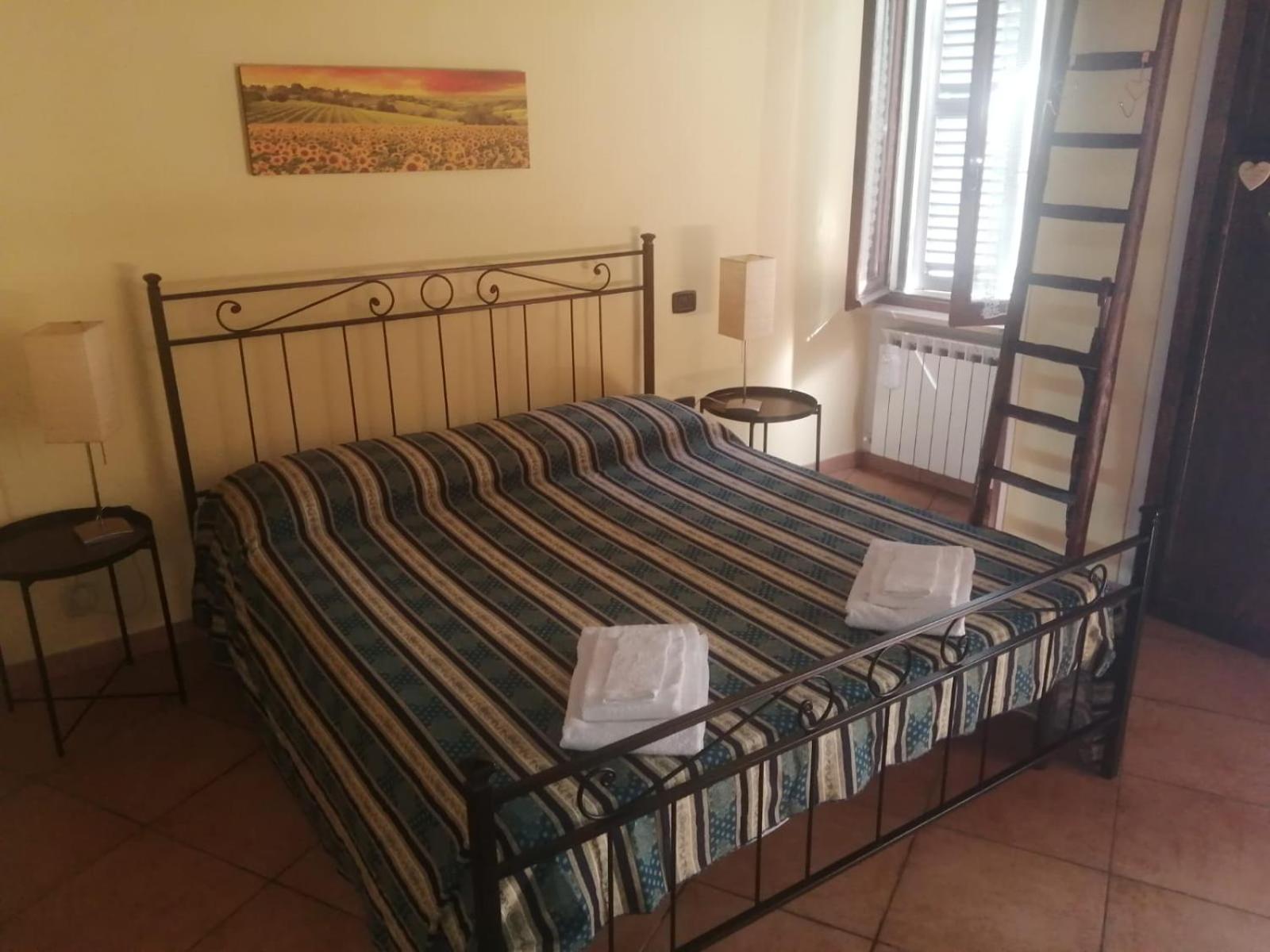 Apartamento Casa Di Massimo Spoleto Exterior foto